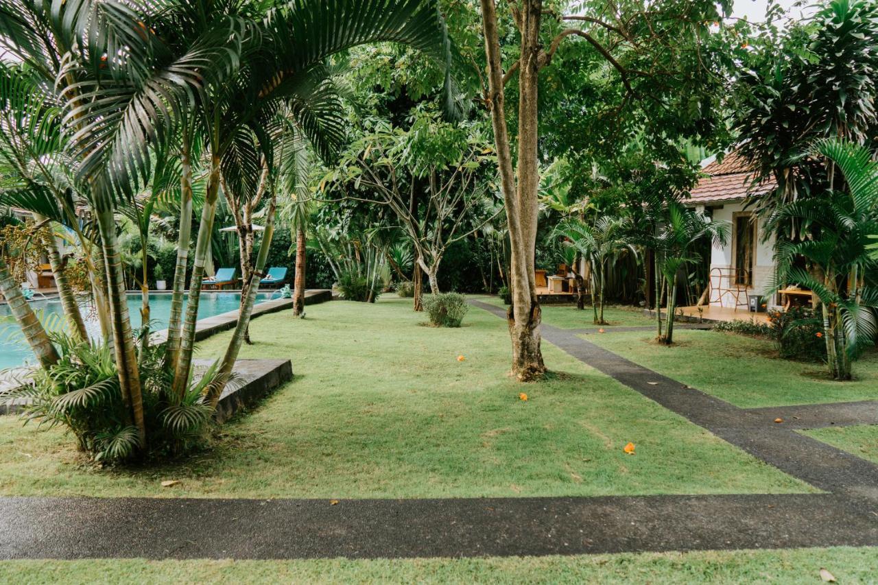Agung Wiwin Homestay & Restaurant Mengwi Exterior foto